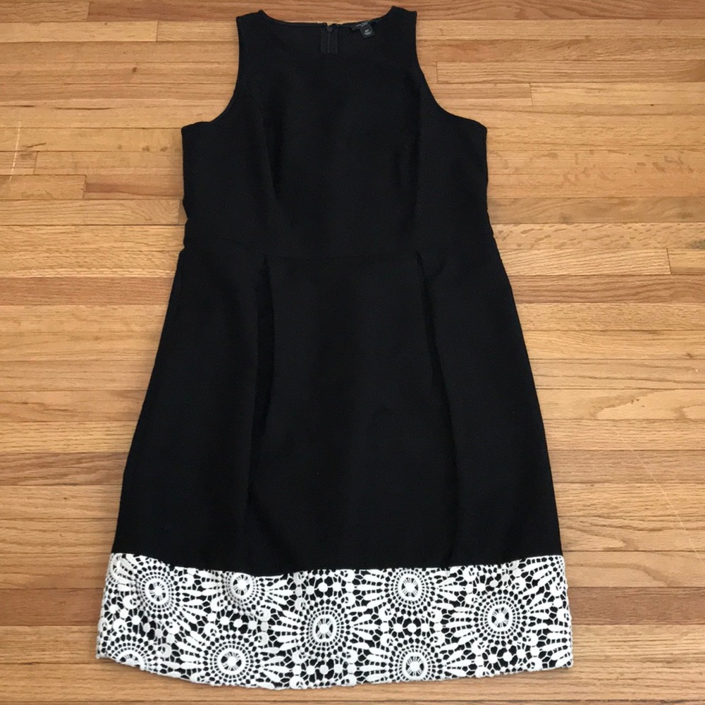 Ann Taylor cotton with wide crochet lace hem band